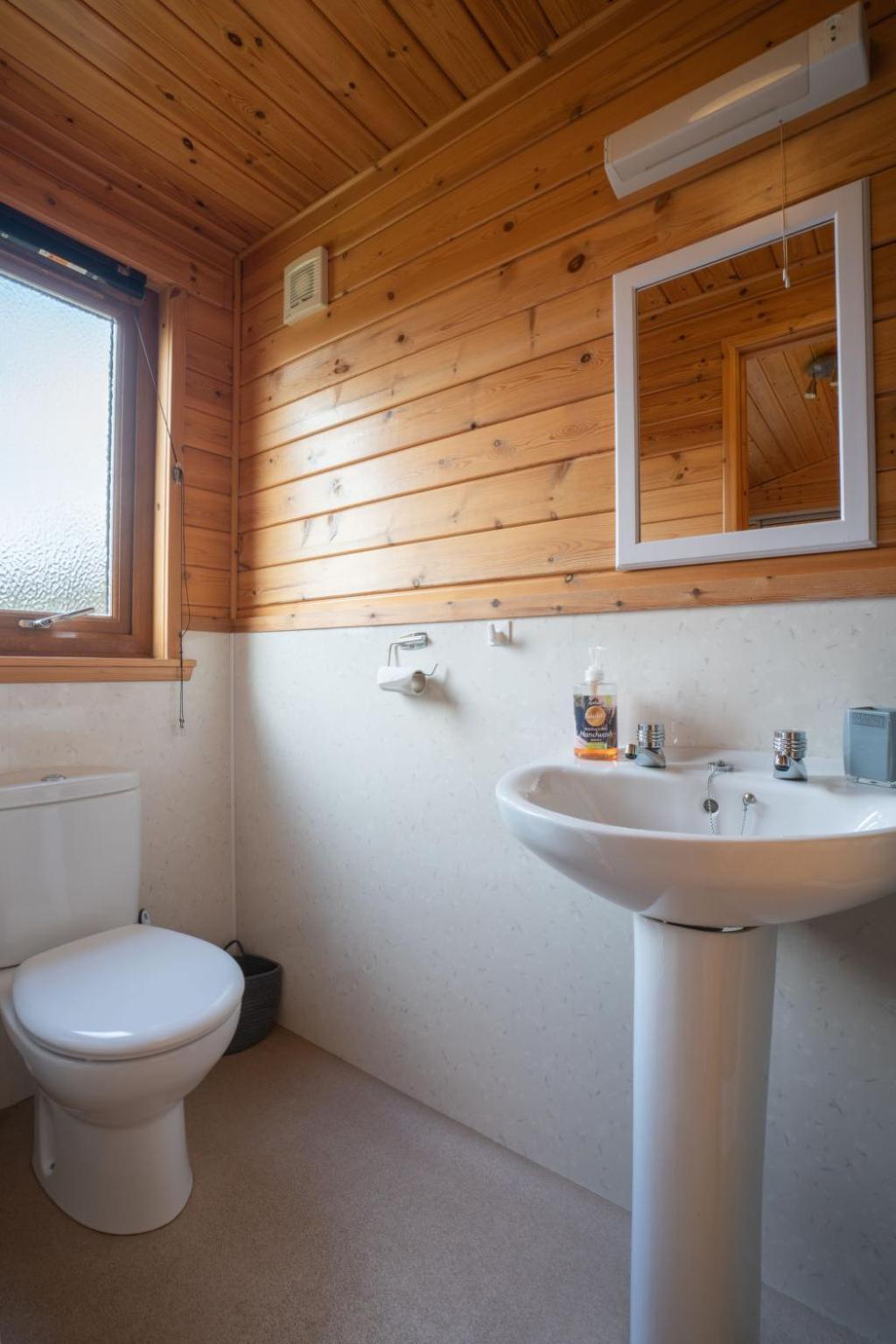 Chalet Loch Leven Lodge 10 By Interhome 金罗斯 外观 照片