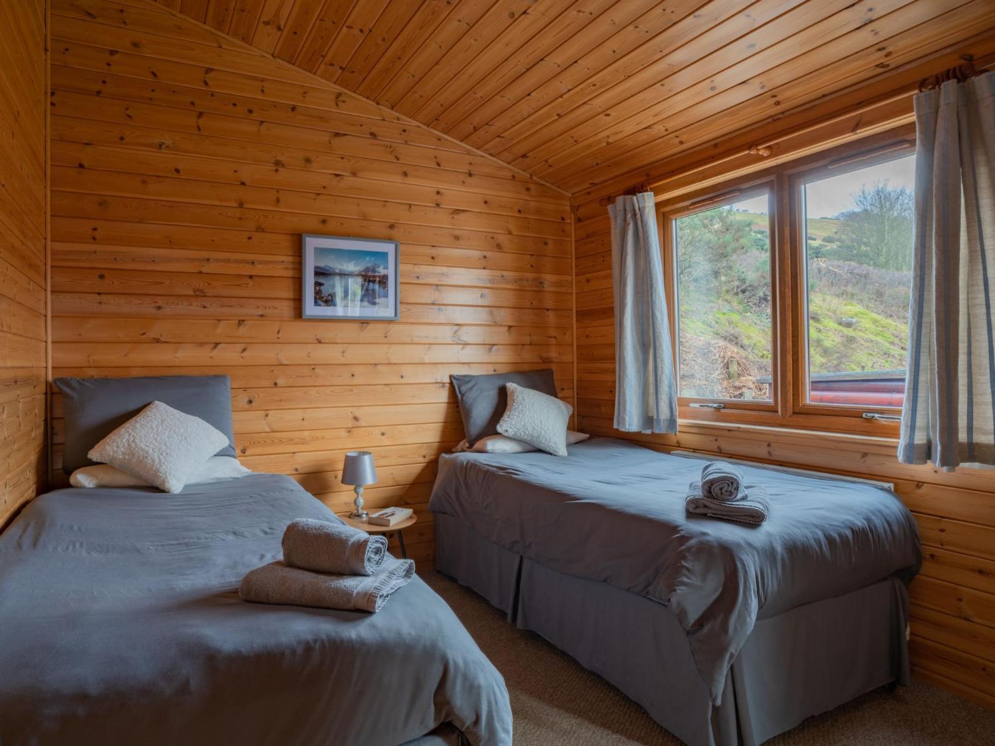 Chalet Loch Leven Lodge 10 By Interhome 金罗斯 外观 照片