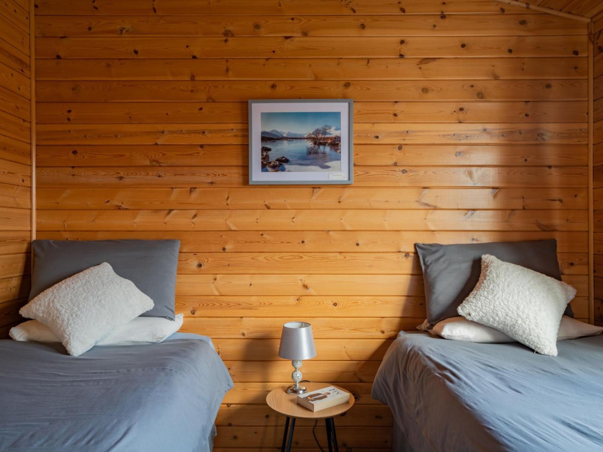 Chalet Loch Leven Lodge 10 By Interhome 金罗斯 外观 照片