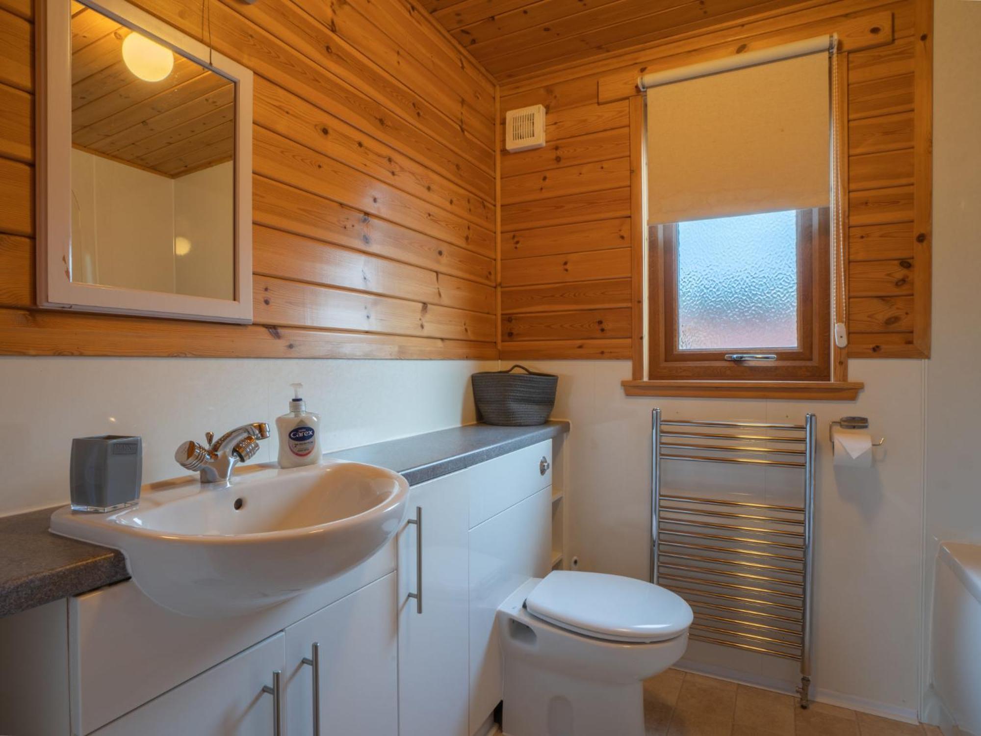 Chalet Loch Leven Lodge 10 By Interhome 金罗斯 外观 照片