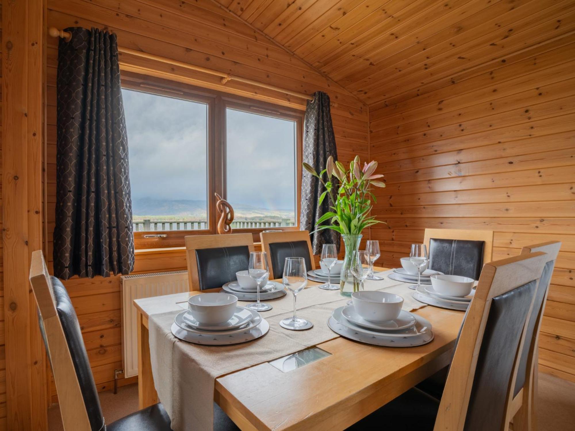 Chalet Loch Leven Lodge 10 By Interhome 金罗斯 外观 照片