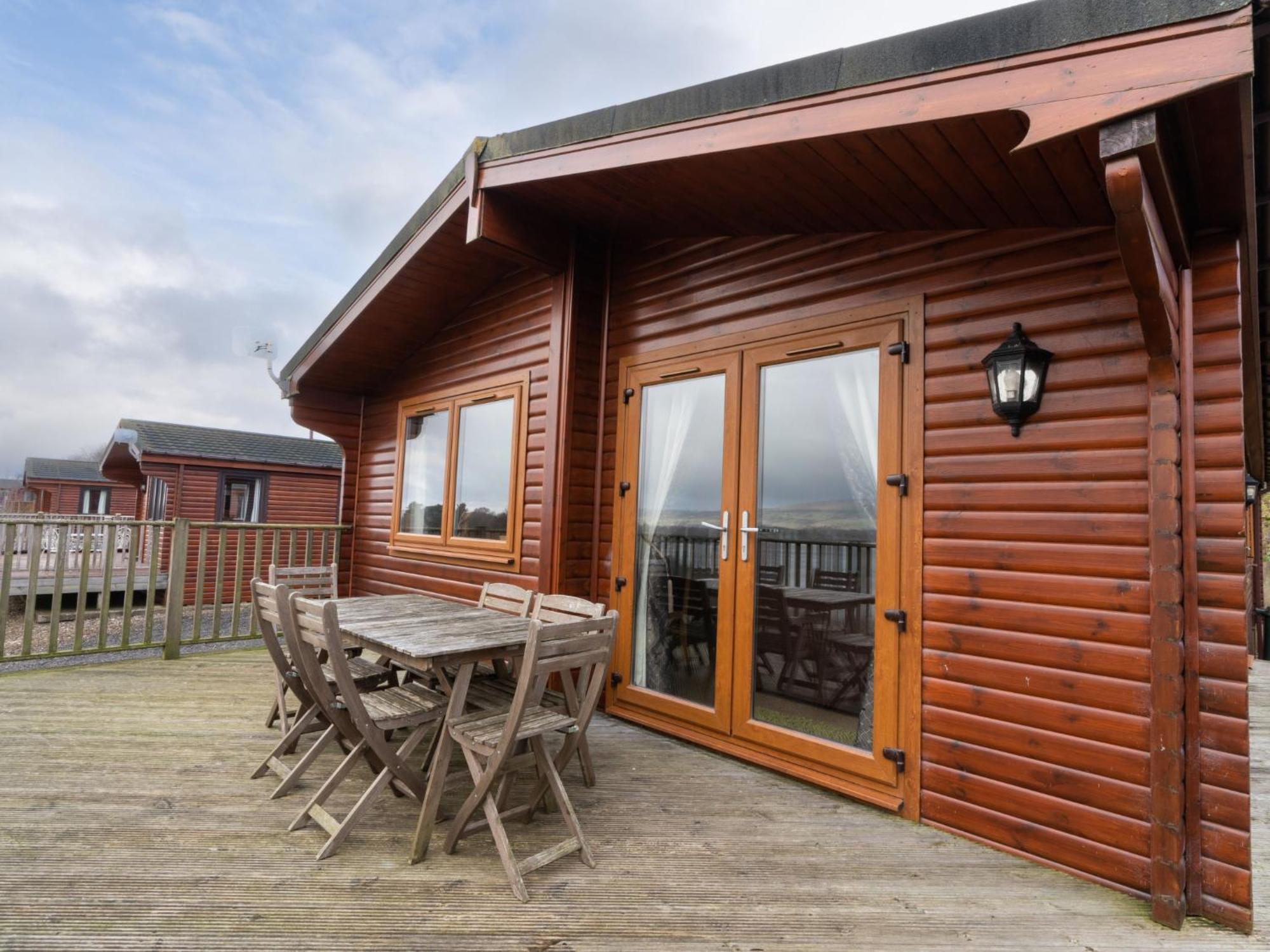 Chalet Loch Leven Lodge 10 By Interhome 金罗斯 外观 照片